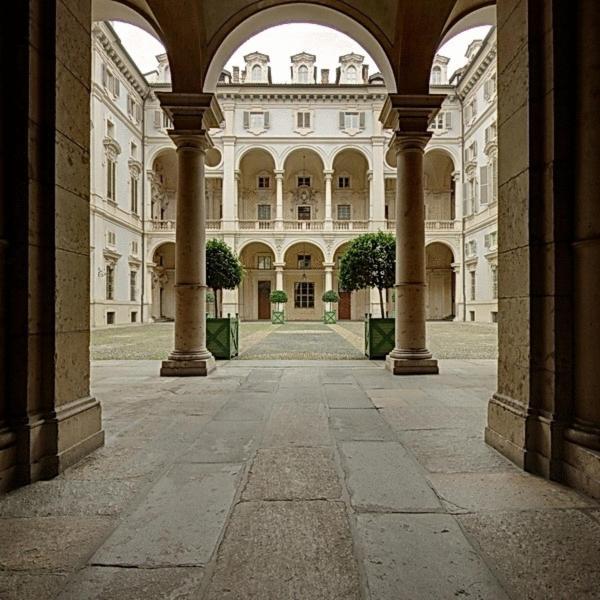 B&B Saluzzo Paesana 1718 Турин Екстер'єр фото