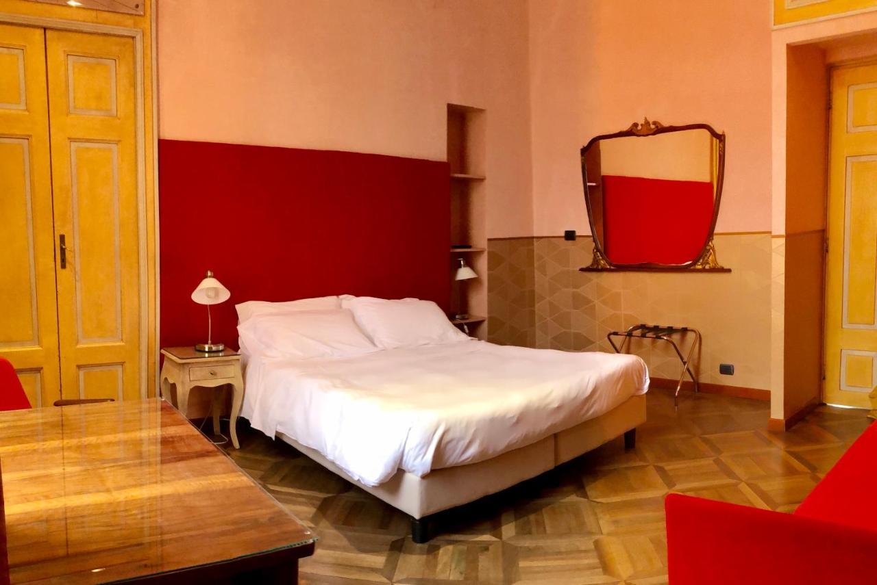 B&B Saluzzo Paesana 1718 Турин Екстер'єр фото