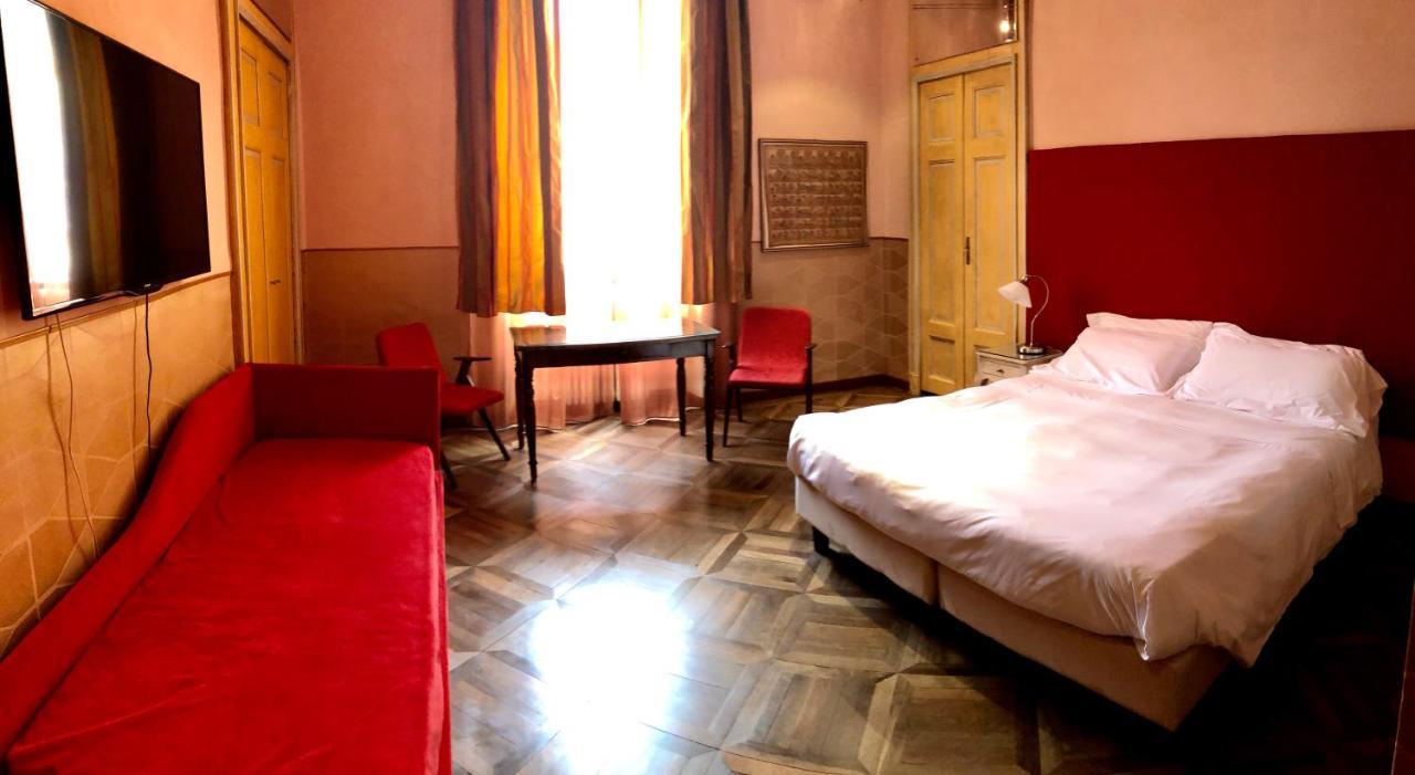 B&B Saluzzo Paesana 1718 Турин Екстер'єр фото